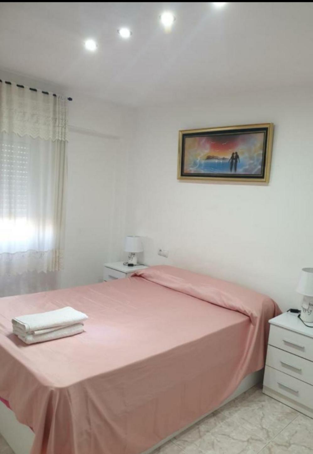 Rooms Nice And Quite Valência Exterior foto